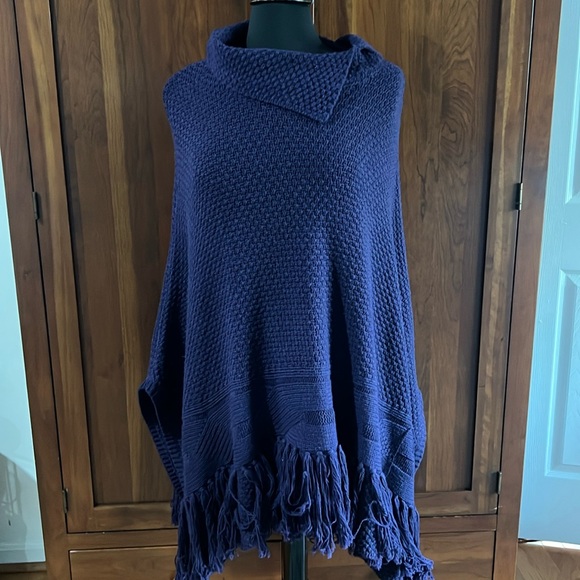 Coldwater Creek Knitted Poncho - Picture 1 of 5